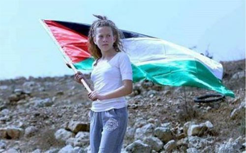 La ocupación israelí condena a Ahed Tamimi a ocho meses de prisión